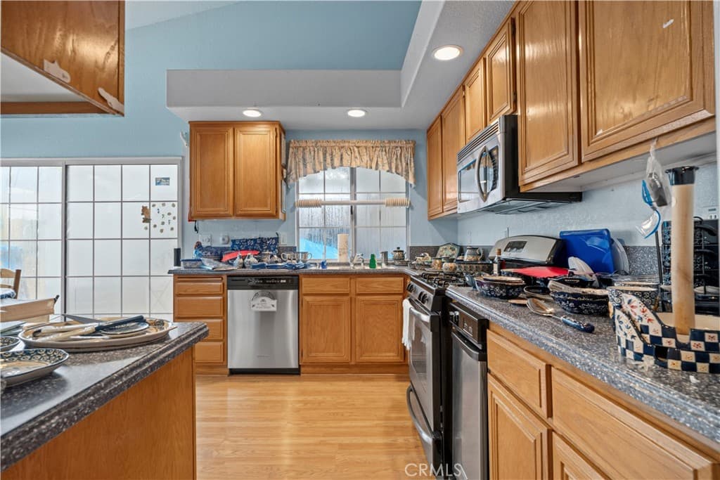 Condo at 1062 Sheffield Place, Glendora — photo 6 of 12