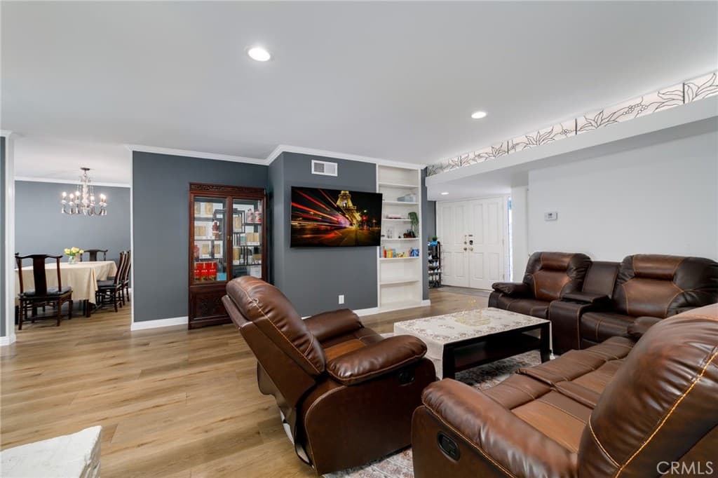 Home at 717 E Laurel Avenue, Glendora — photo 8 of 12