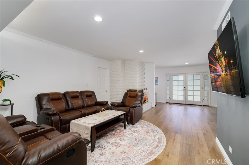 Home at 717 E Laurel Avenue, Glendora — photo 9 of 12