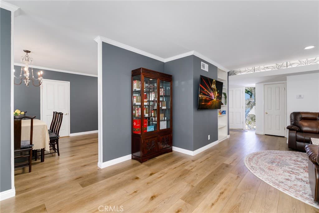 Home at 717 E Laurel Avenue, Glendora — photo 10 of 12