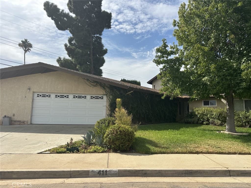 Home at 411 Fordland Avenue, La Verne — photo 2 of 8
