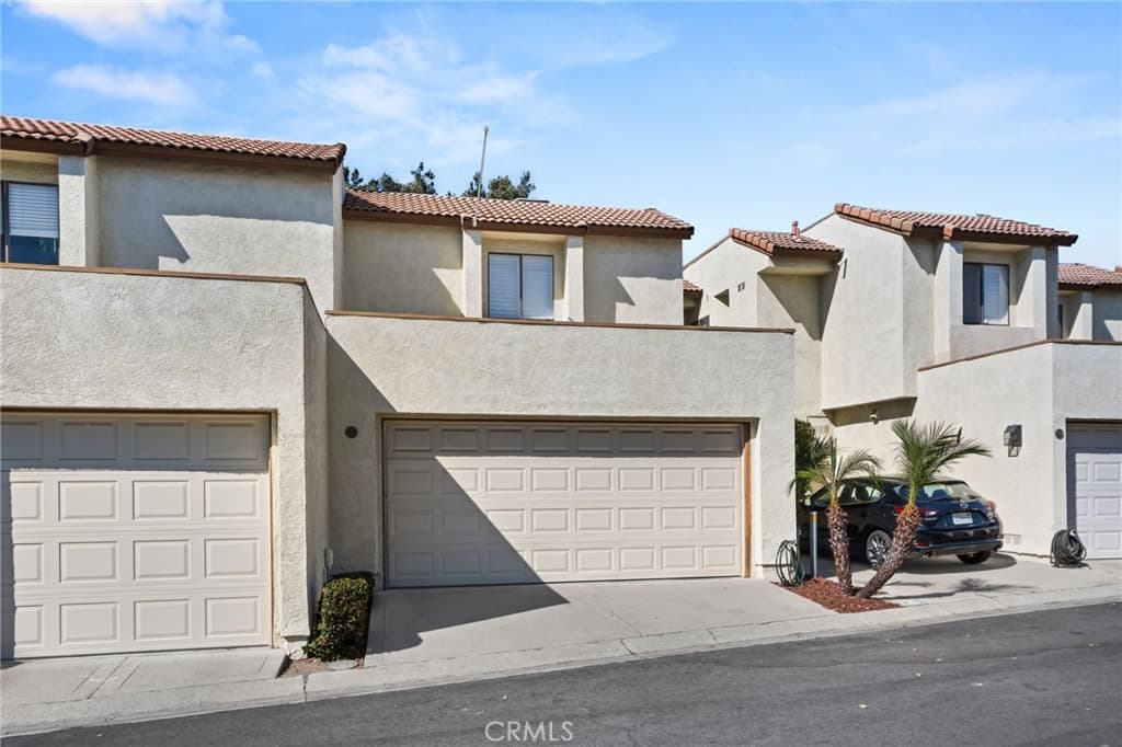 Condo at 713 Mansfield Drive, Claremont — photo 2 of 12