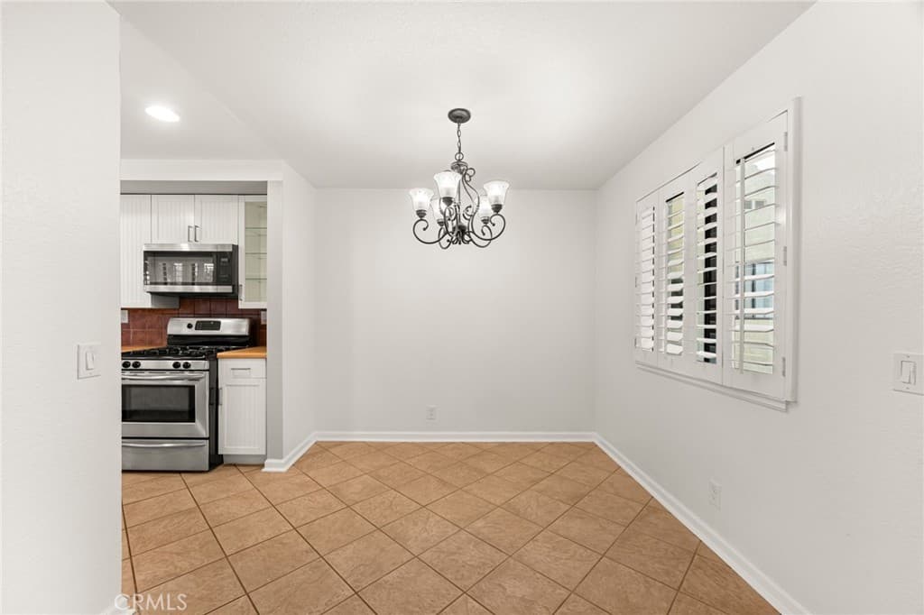 Condo at 713 Mansfield Drive, Claremont — photo 7 of 12