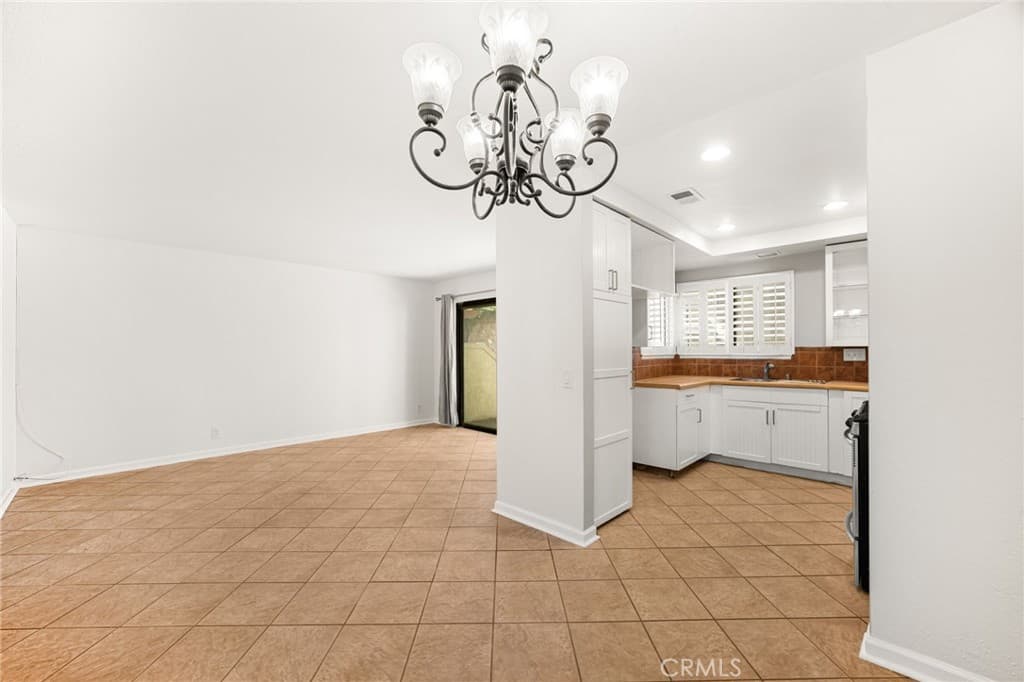 Condo at 713 Mansfield Drive, Claremont — photo 8 of 12