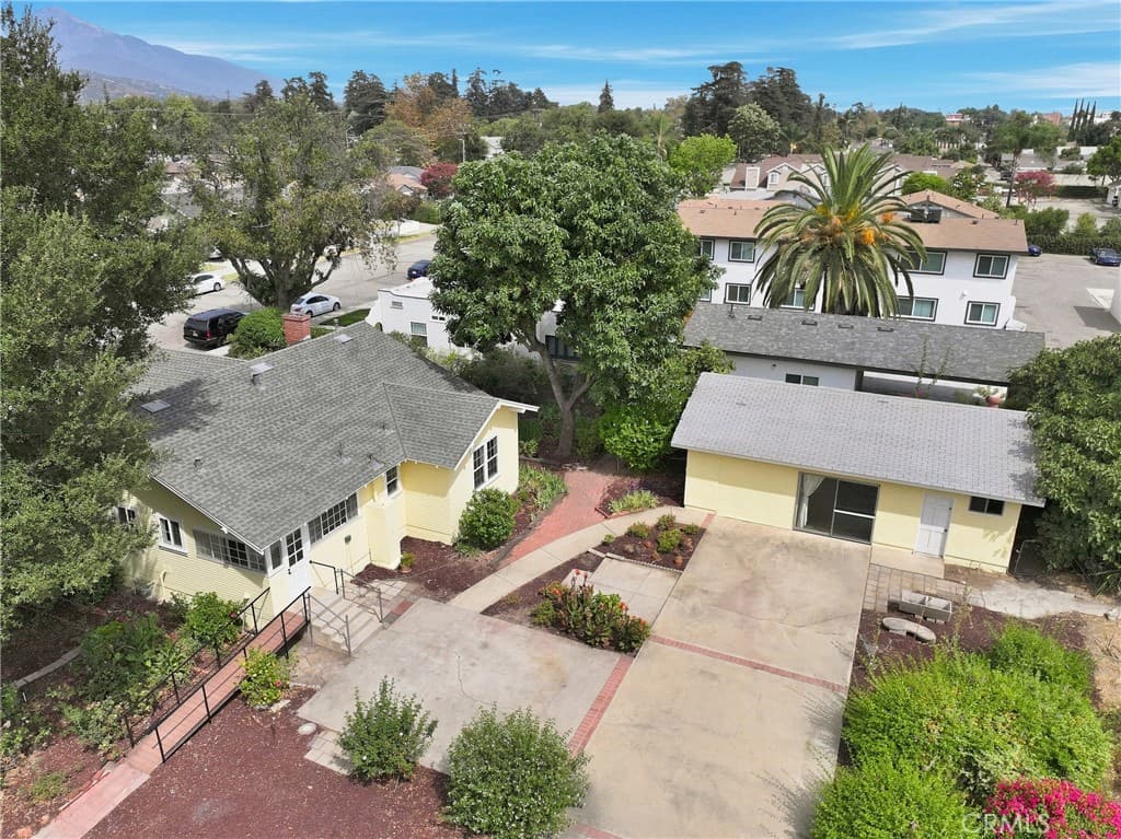 Home at 1436 3rd, La Verne — photo 8 of 12