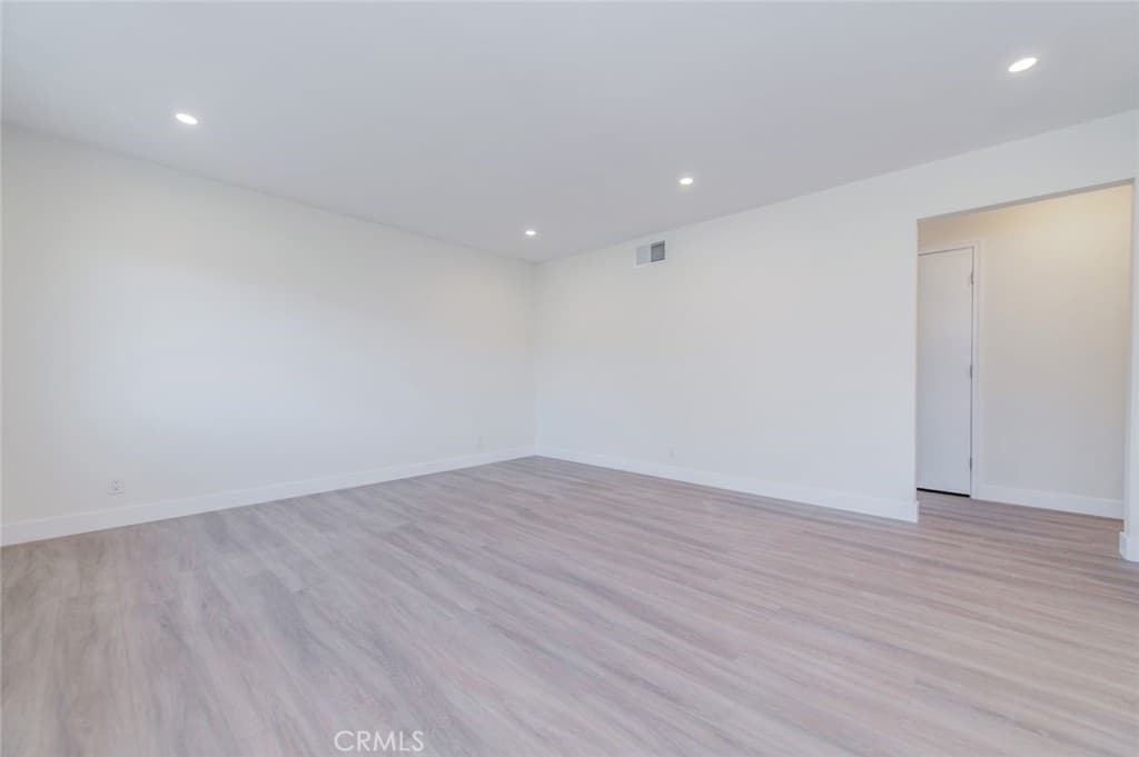 Condo at 18130 Via Amorosa 1, Rowland Heights — photo 7 of 10