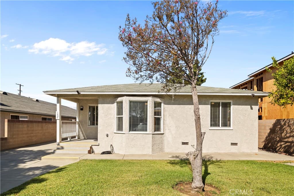 Home at 157 N Alameda Avenue, Azusa — photo 4 of 12
