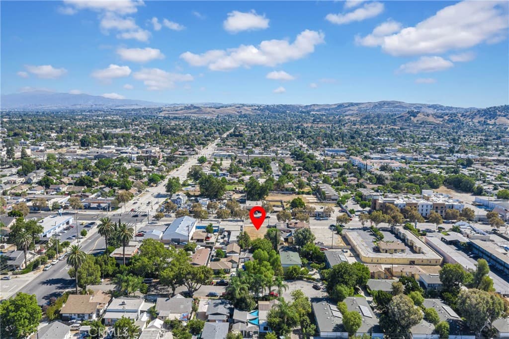 Home at 845 W Holt, Pomona — photo 6 of 12