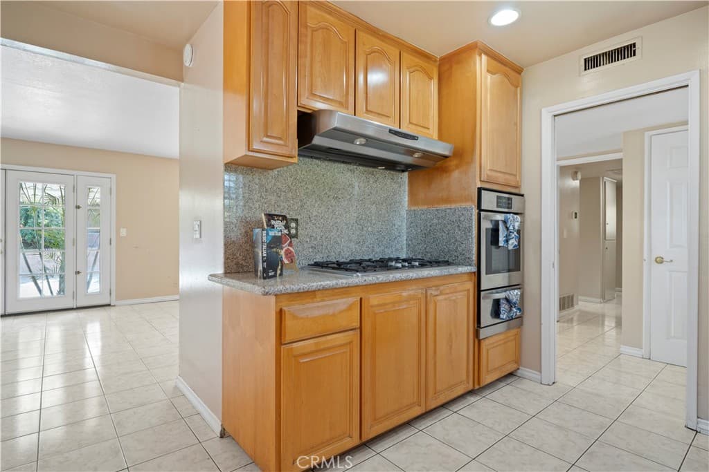 Home at 1428 S farber Avenue, Glendora — photo 2 of 12