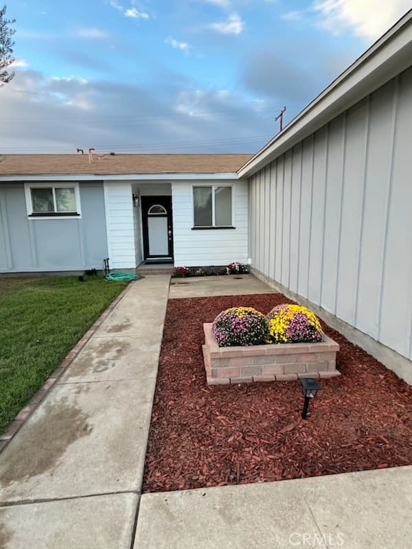 Home at 217 Fanshaw Avenue, Pomona — photo 4 of 12