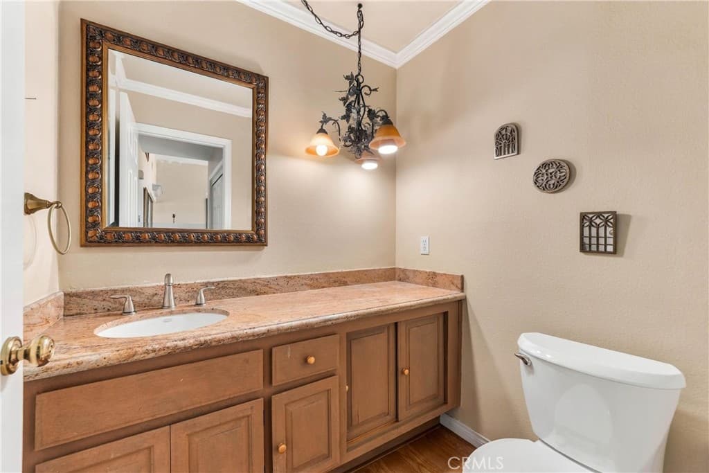 Home at 530 E Payson, Glendora — photo 11 of 12
