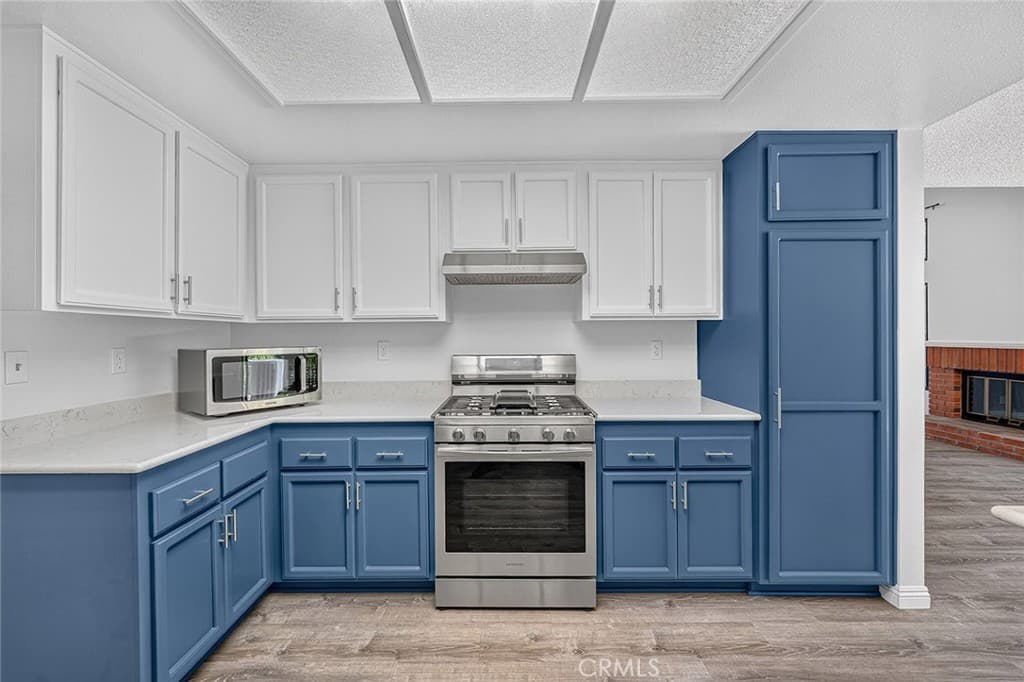 Condo at 1902 Cobblefield, Glendora — photo 3 of 12