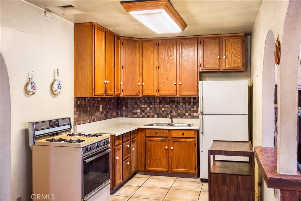 Home at 16636 E Masline, Covina — photo 6 of 12