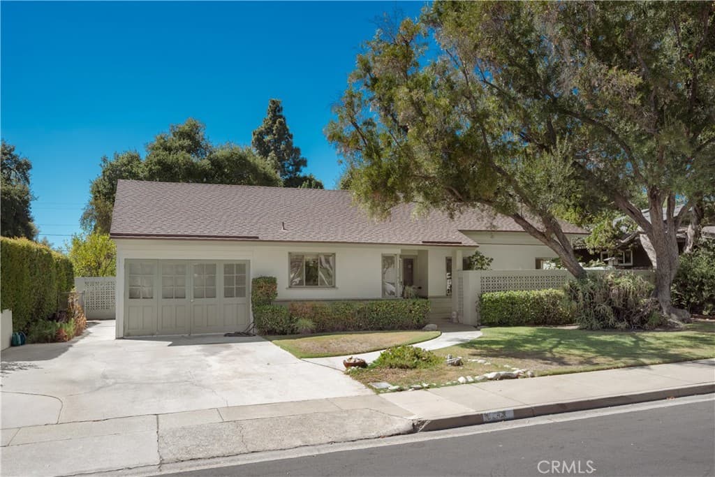 Home at 1143 Oxford Avenue, Claremont — photo 3 of 12