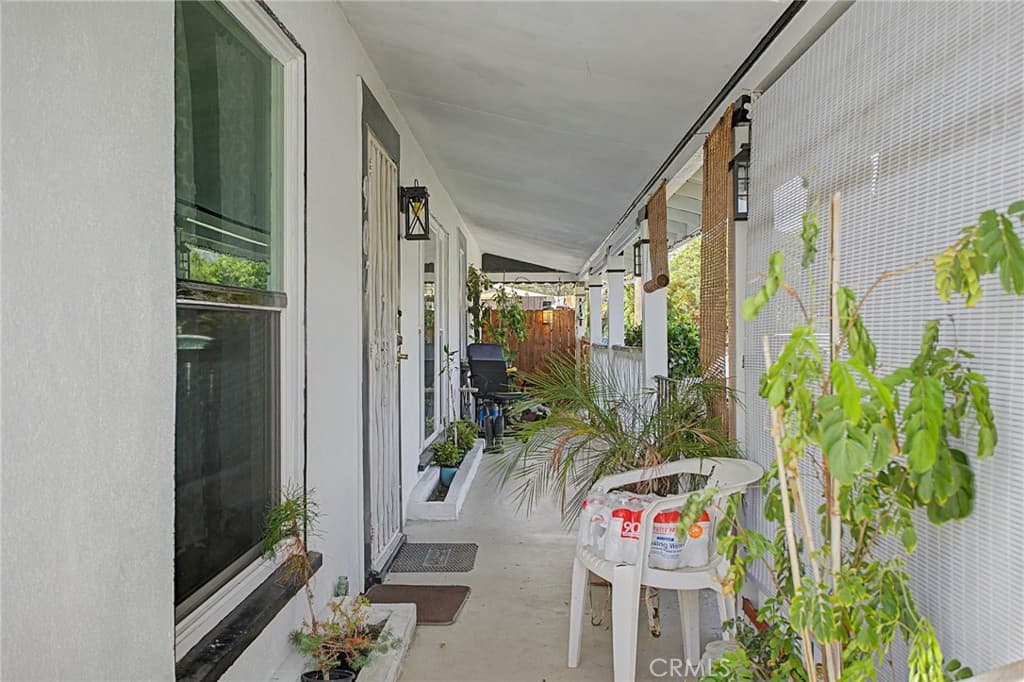 Home at 907 S Danehurst, Glendora — photo 5 of 5