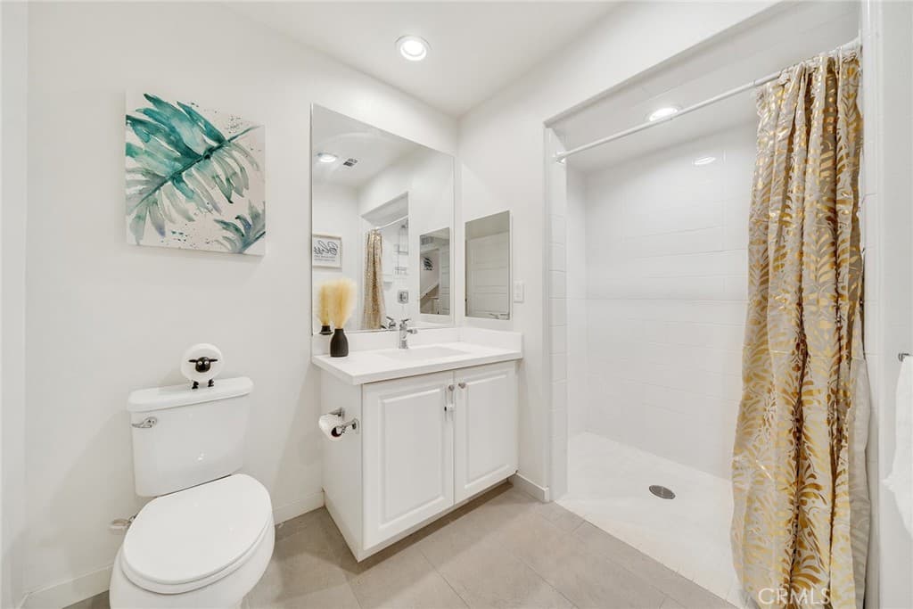 Condo at 20950 Cornerstone Drive, Walnut — photo 4 of 12