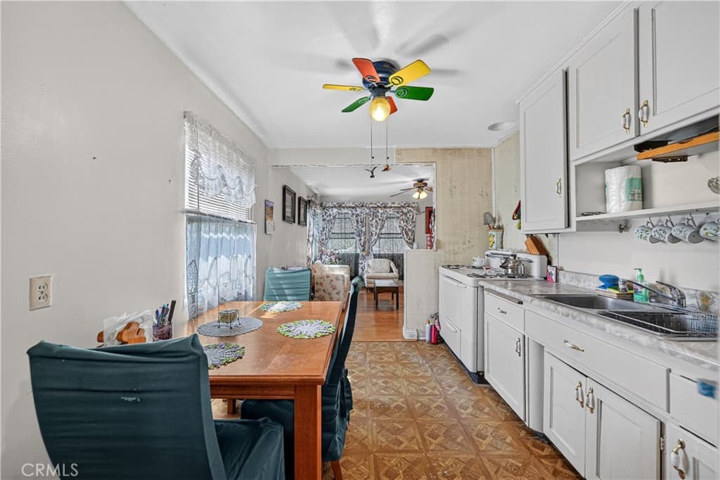 Home at 5508 N Aspan Avenue, Azusa — photo 11 of 12