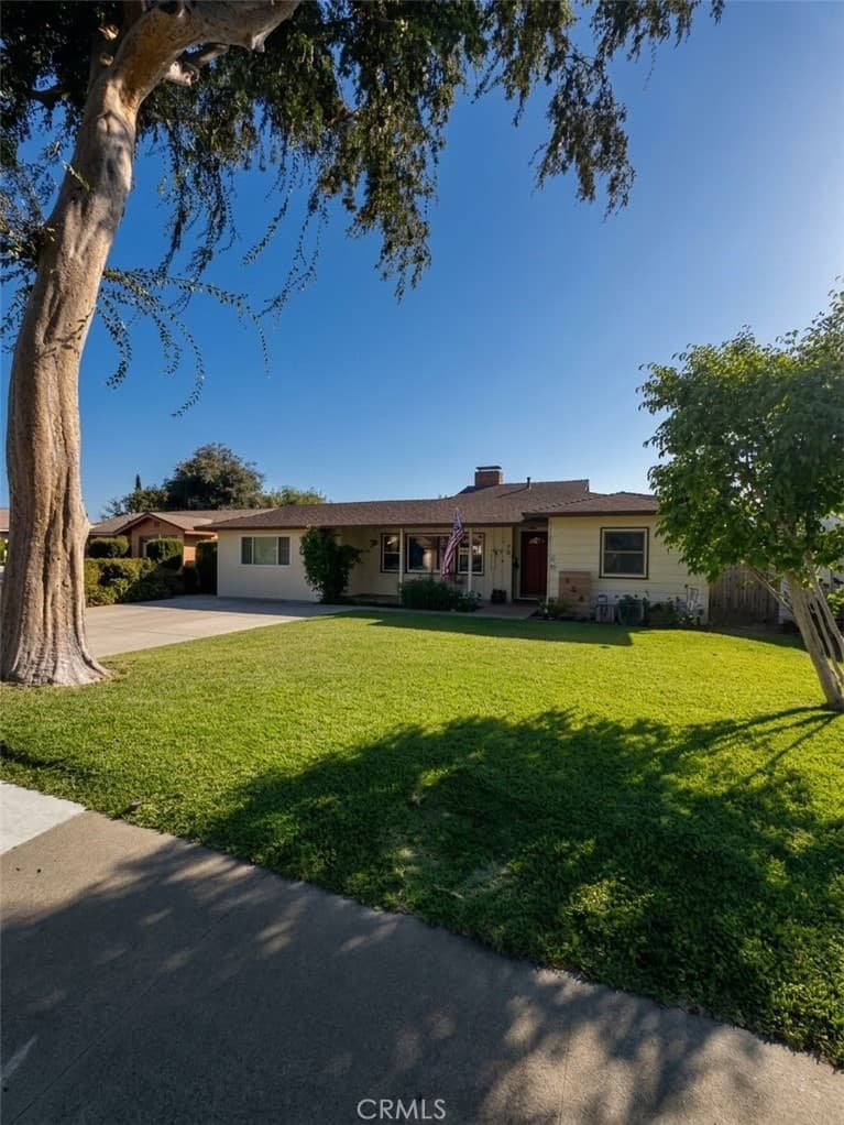 Home at 184 Ford Avenue, Pomona — photo 3 of 12