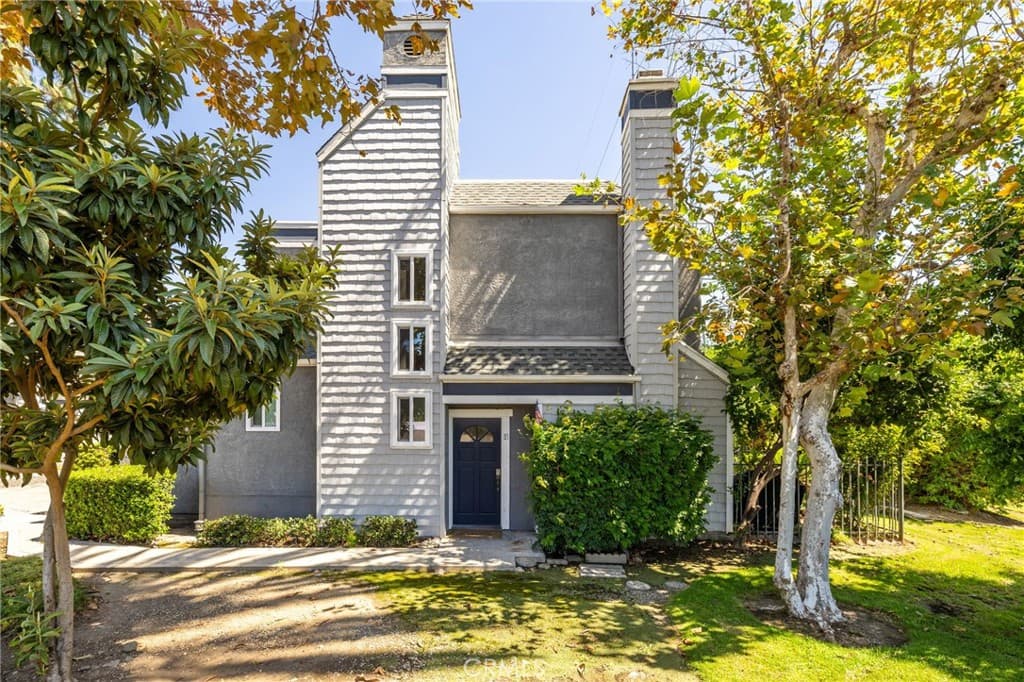 Condo at 1230 S Barranca Avenue F, Glendora — photo 1 of 12