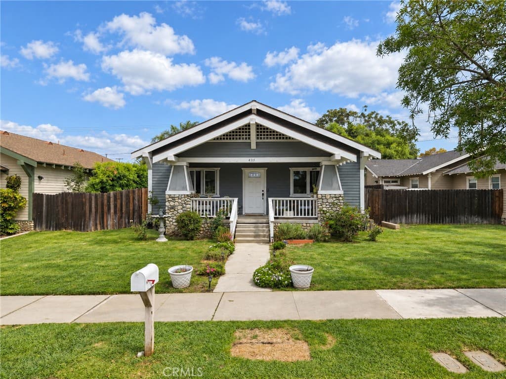 Home at 435 W 2nd, San Dimas — photo 2 of 12