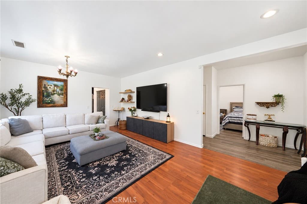 Home at 435 W 2nd, San Dimas — photo 11 of 12