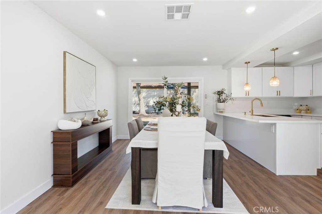 Home at 577 Bishop Place, Claremont — photo 11 of 12