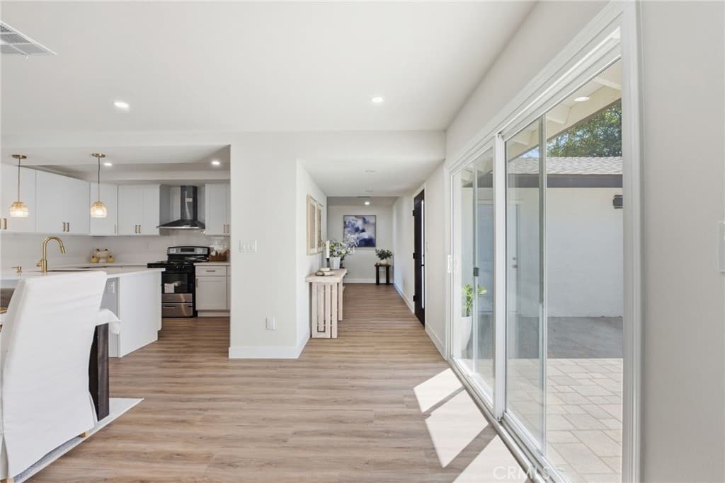 Home at 577 Bishop Place, Claremont — photo 12 of 12