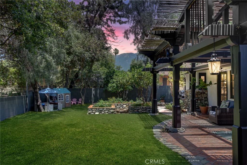 Home at 2293 Bonnie Brae, Claremont — photo 3 of 12