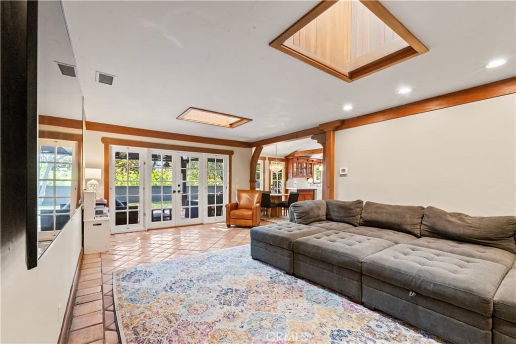 Home at 2293 Bonnie Brae, Claremont — photo 10 of 12