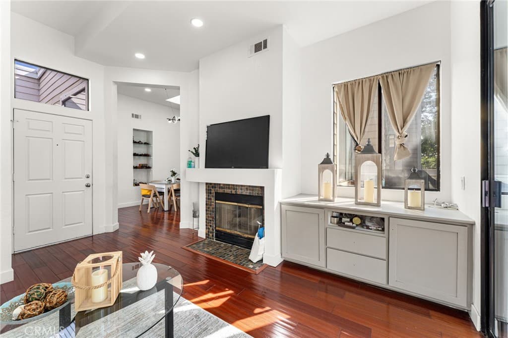Condo at 4900 N Grand Avenue 306, Covina — photo 3 of 12