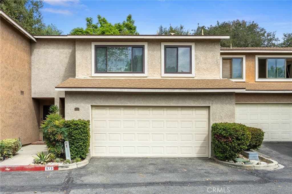 Condo at 573 Wayland Court, Claremont — photo 1 of 12