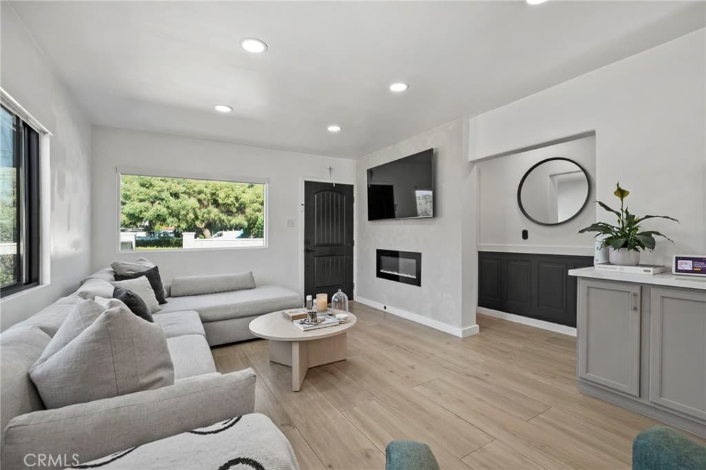 Home at 852 Jarrow, Hacienda Heights — photo 6 of 12