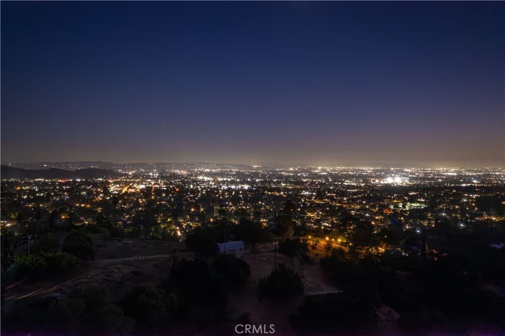 Home at 947 N Glendora Avenue, Glendora — photo 1 of 12