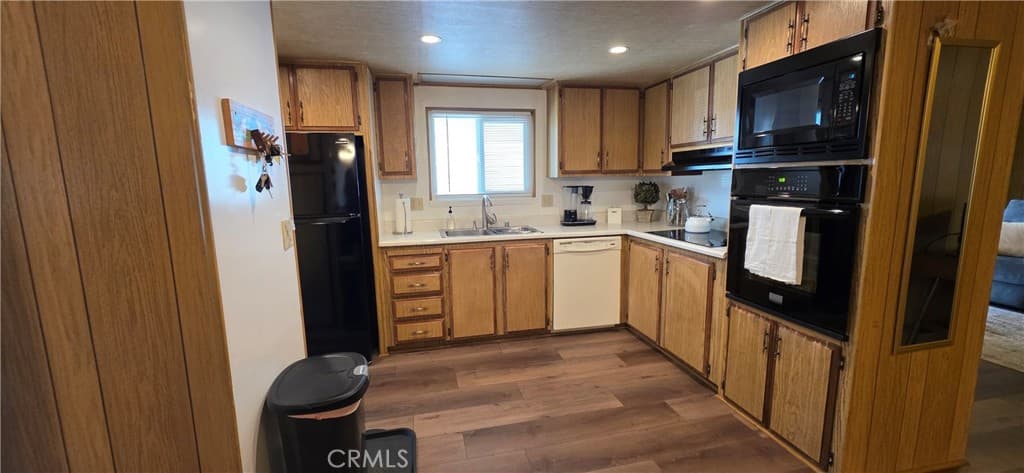 Home at 4095 Fruit 104, La Verne — photo 8 of 12