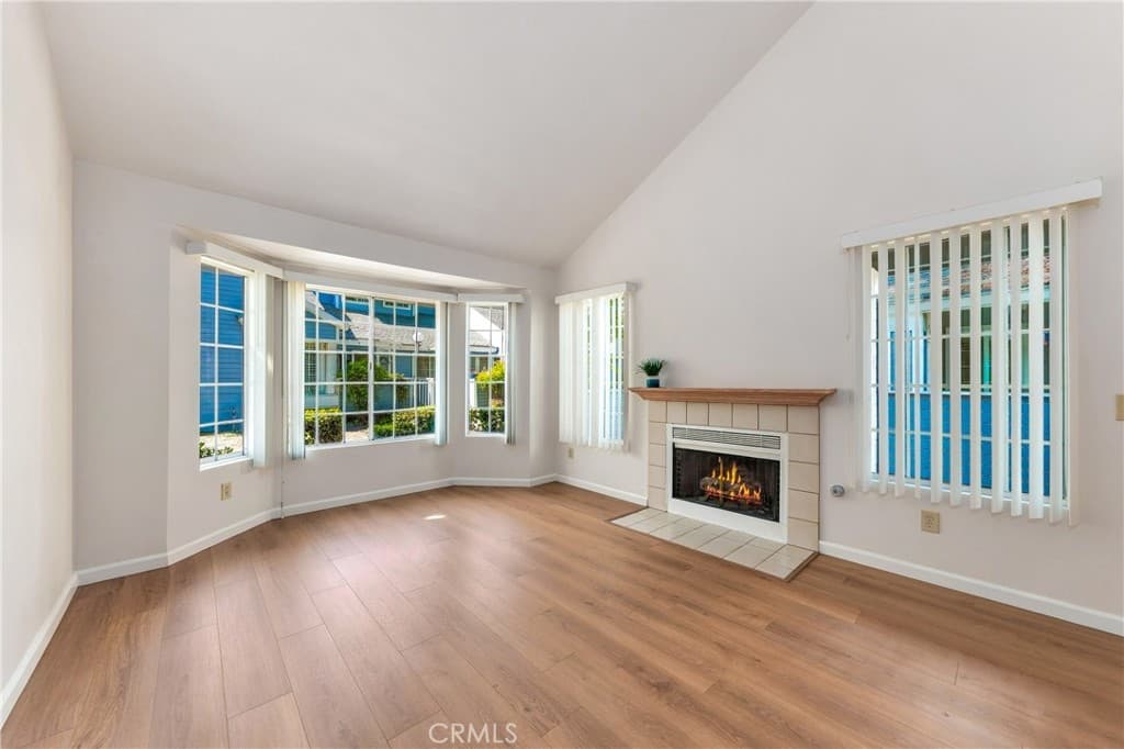 Townhouse at 623 Alder, Walnut — photo 8 of 12
