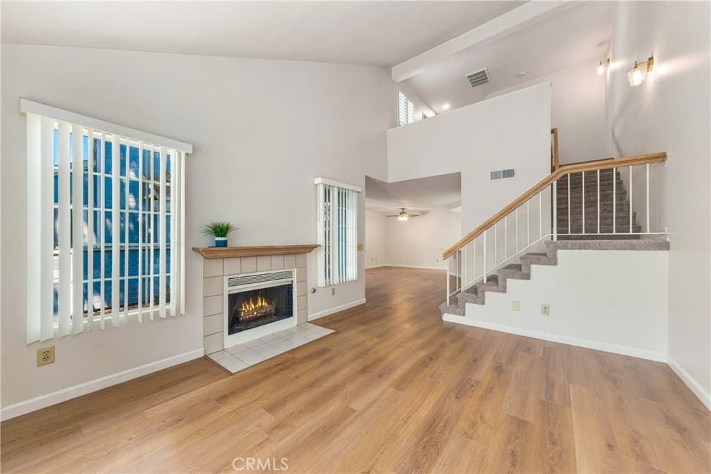 Townhouse at 623 Alder, Walnut — photo 9 of 12