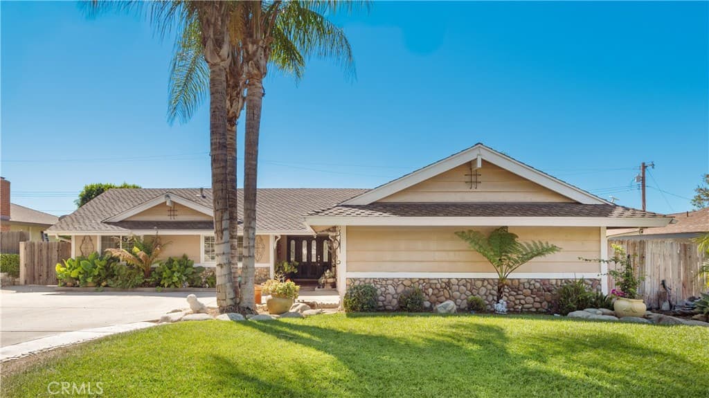 Home at 278 Wiley Court, Claremont — photo 2 of 12