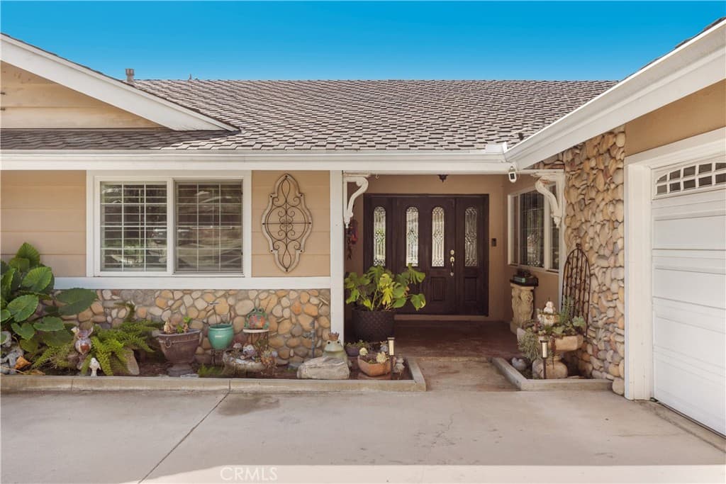 Home at 278 Wiley Court, Claremont — photo 4 of 12