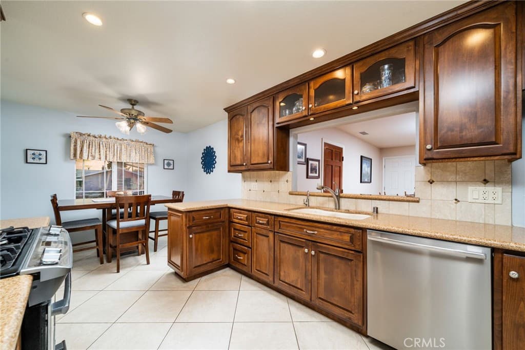 Home at 604 Lyford Drive, La Verne — photo 10 of 12