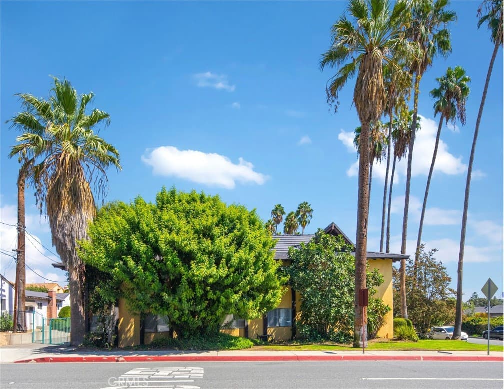 Multi-Family at 1817 E 2nd Street, Duarte — photo 9 of 12