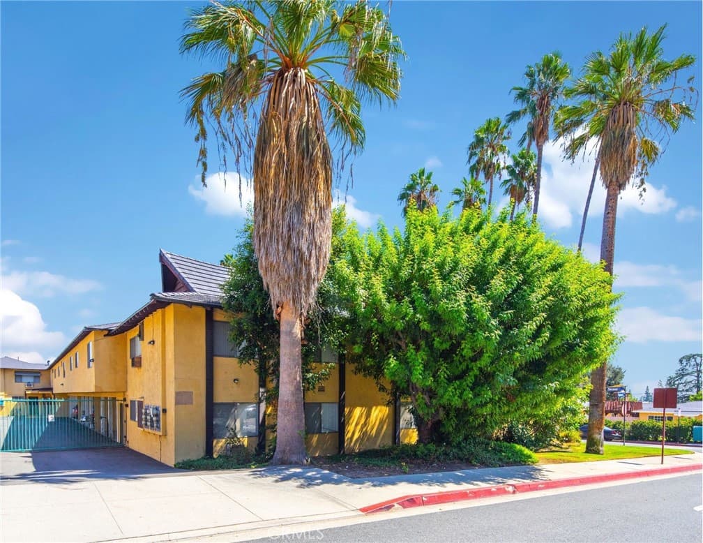 Multi-Family at 1817 E 2nd Street, Duarte — photo 10 of 12