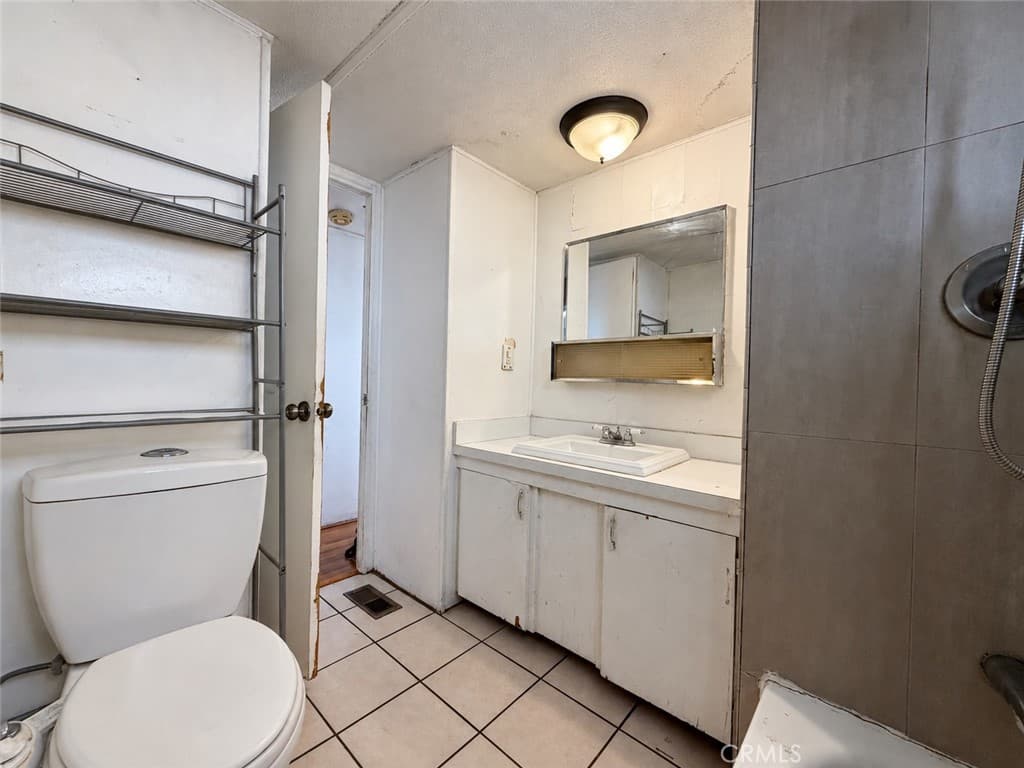 Home at 18151 Valley Boulevard 30, La Puente — photo 7 of 12