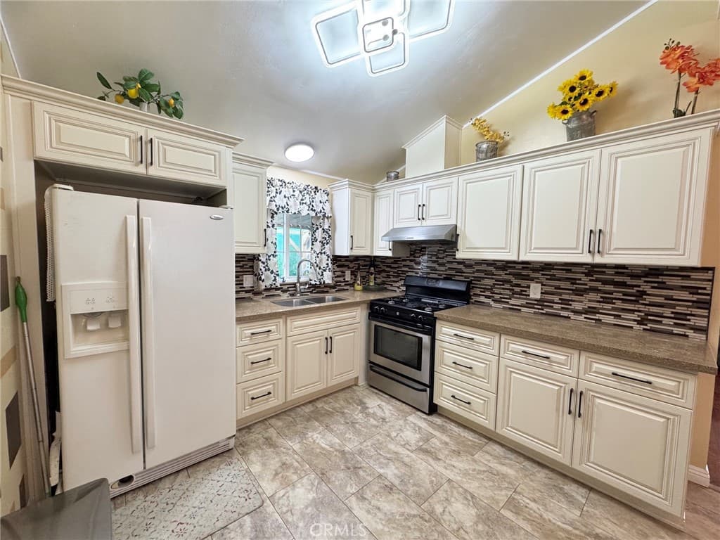 Home at 21210 E Arrow Highway 120, Covina — photo 12 of 12