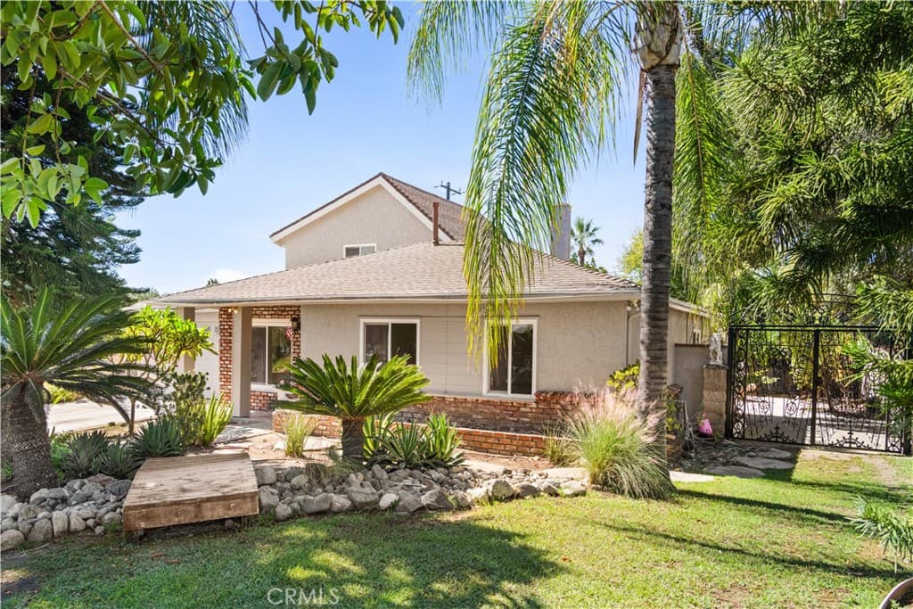 Home at 103 S Treanor Avenue, Glendora — photo 2 of 12