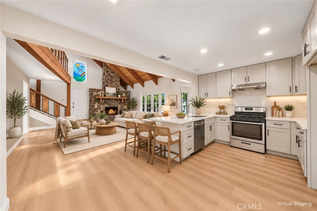 Home at 103 S Treanor Avenue, Glendora — photo 8 of 12