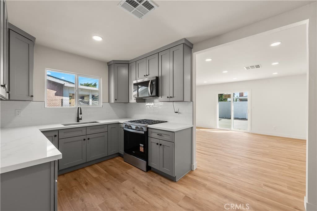 Home at 11281 Wesley Avenue, Pomona — photo 8 of 12