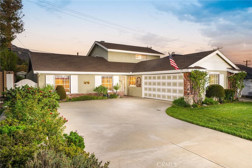 Home at 346 N Mountain Avenue, Monrovia — photo 2 of 12