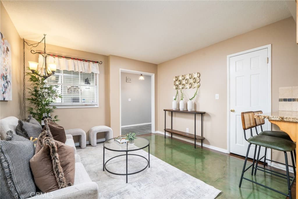 Home at 346 N Mountain Avenue, Monrovia — photo 11 of 12