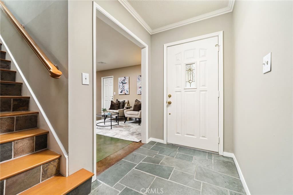 Home at 346 N Mountain Avenue, Monrovia — photo 5 of 12