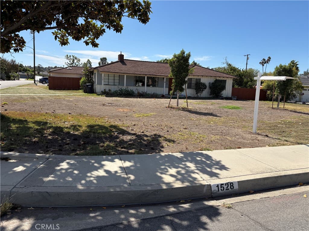 Home at 1528 E Vine, West Covina — photo 1 of 6